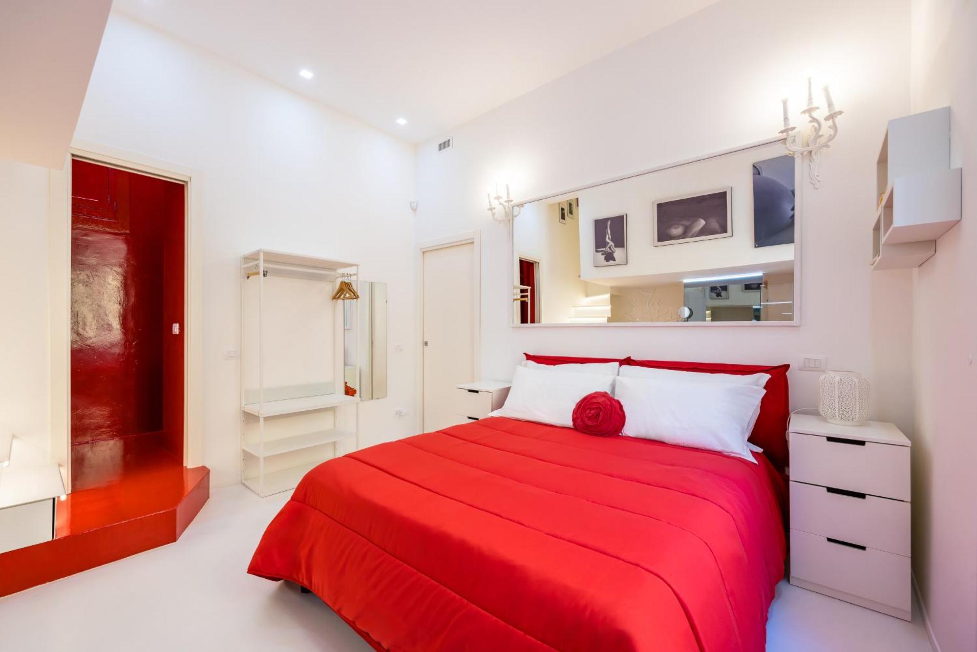Apartment Morghen Red Passion And Pop Art *